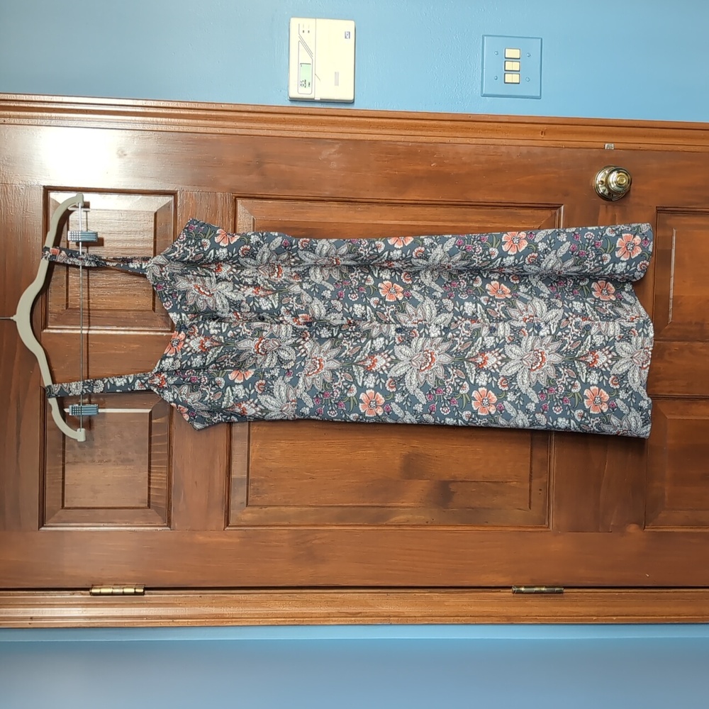 Loft Dress, size 8, gray with flower